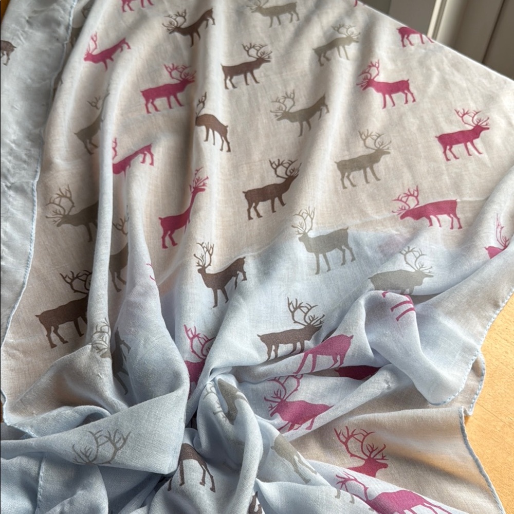 Cute light weight reindeer scarf
